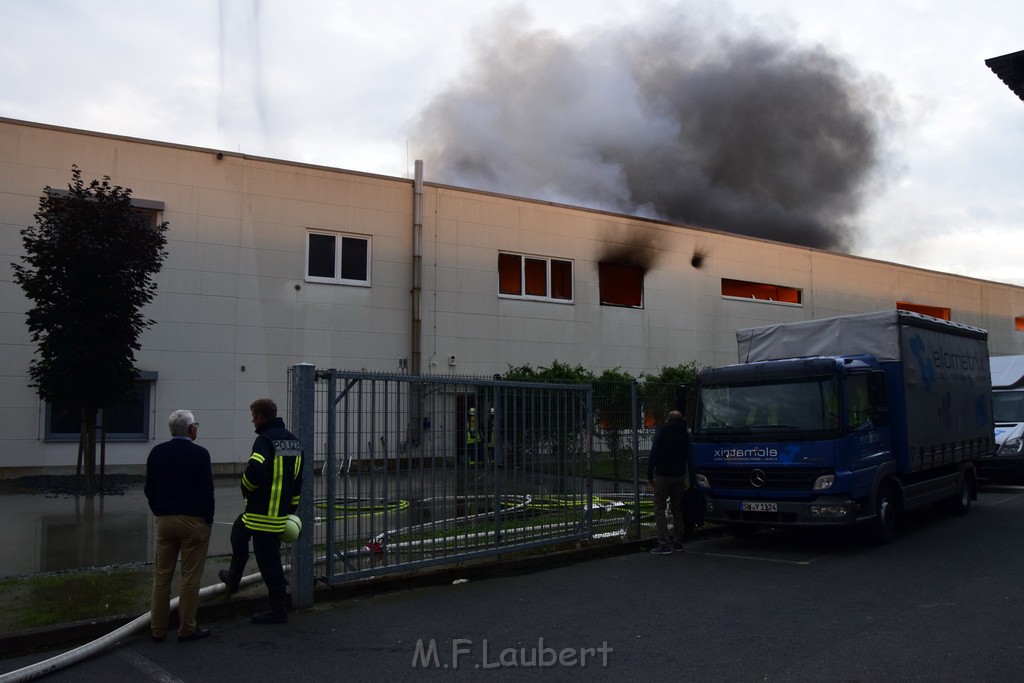 Grossbrand Halle Troisdorf Kriegsdorf Junkersring P218.JPG - Miklos Laubert